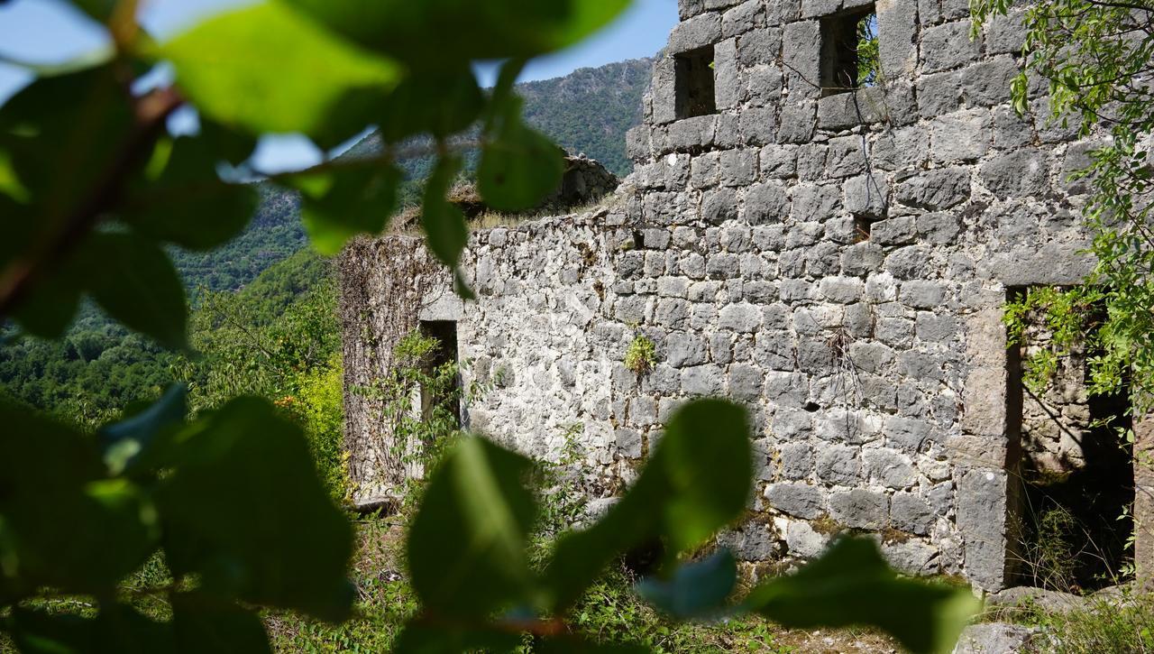 Camp Podkraj Hotel Virpazar Exterior foto